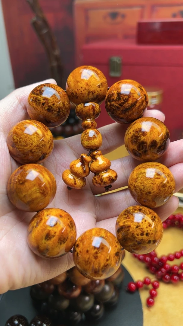 收藏级2.5爆满留疤老料琥珀木珍藏品级别带高端红木礼盒