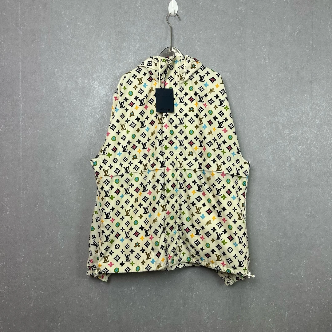 LOUIS VUITTON LV 满印连帽防风夹克外套 50码/全新带吊/002423