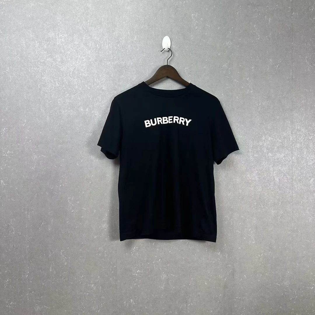 95新 BURBERRY/博柏利 黑色印花圆领短袖T恤/无领标M码/002775