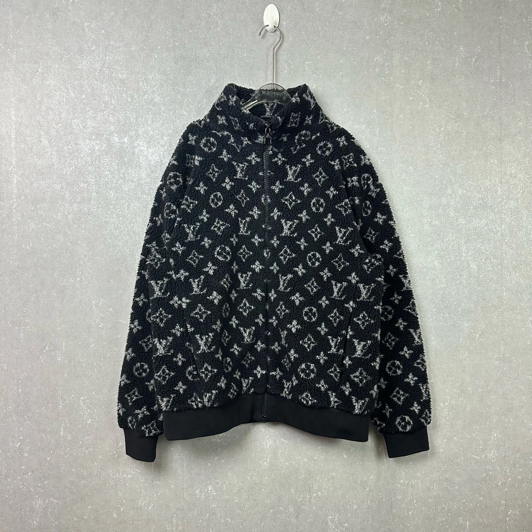 LOUIS VUITTON LV 满印提花摇粒绒感外套 M码99新公价2w/002394