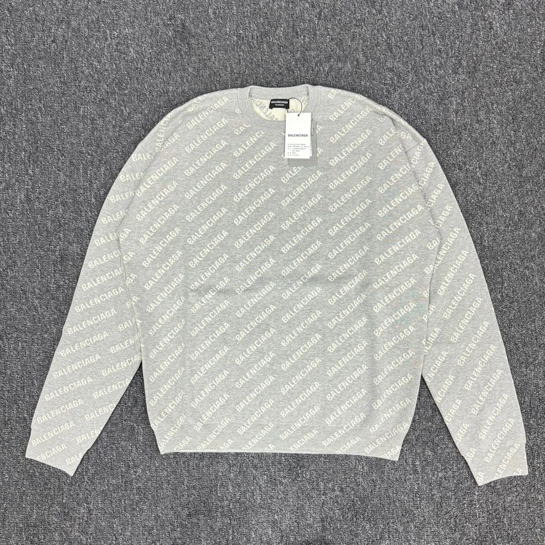 Balenciaga /巴黎世家 灰色满印字母毛衣 m码 /全新带吊/Sl000483