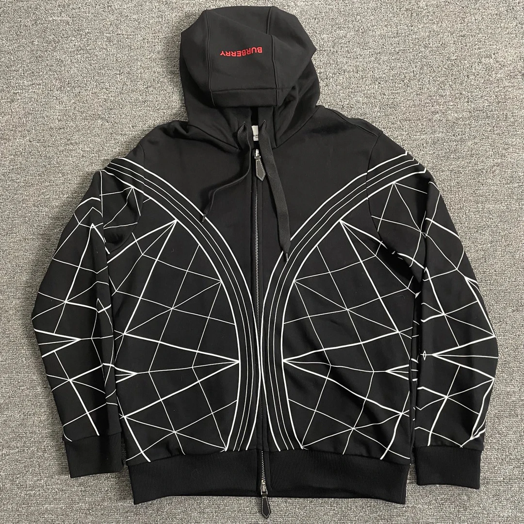 Burberry 22fw限定款黑色爱之八芒星连帽外套 S码 99新 000301