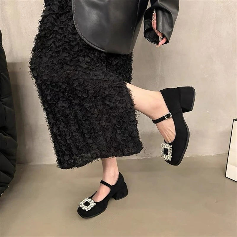 回力瑞水钻方头单鞋女春秋粗跟一字带气质法式复古jk玛丽珍小皮鞋