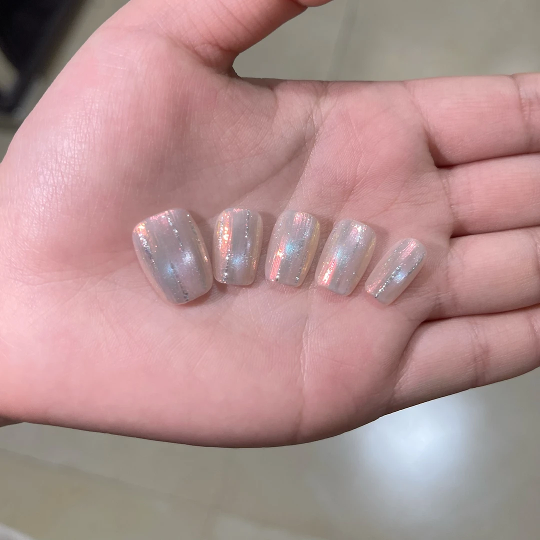 【流光溢彩】饰品甲片新款长款偏光拉丝猫眼纯手工穿戴甲冰透