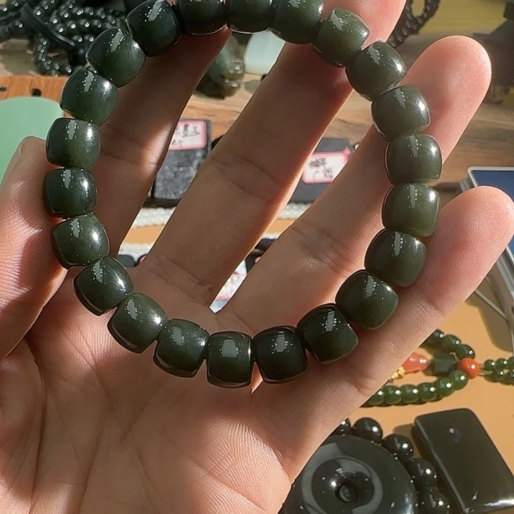 和田玉项链未镶嵌ღ****?