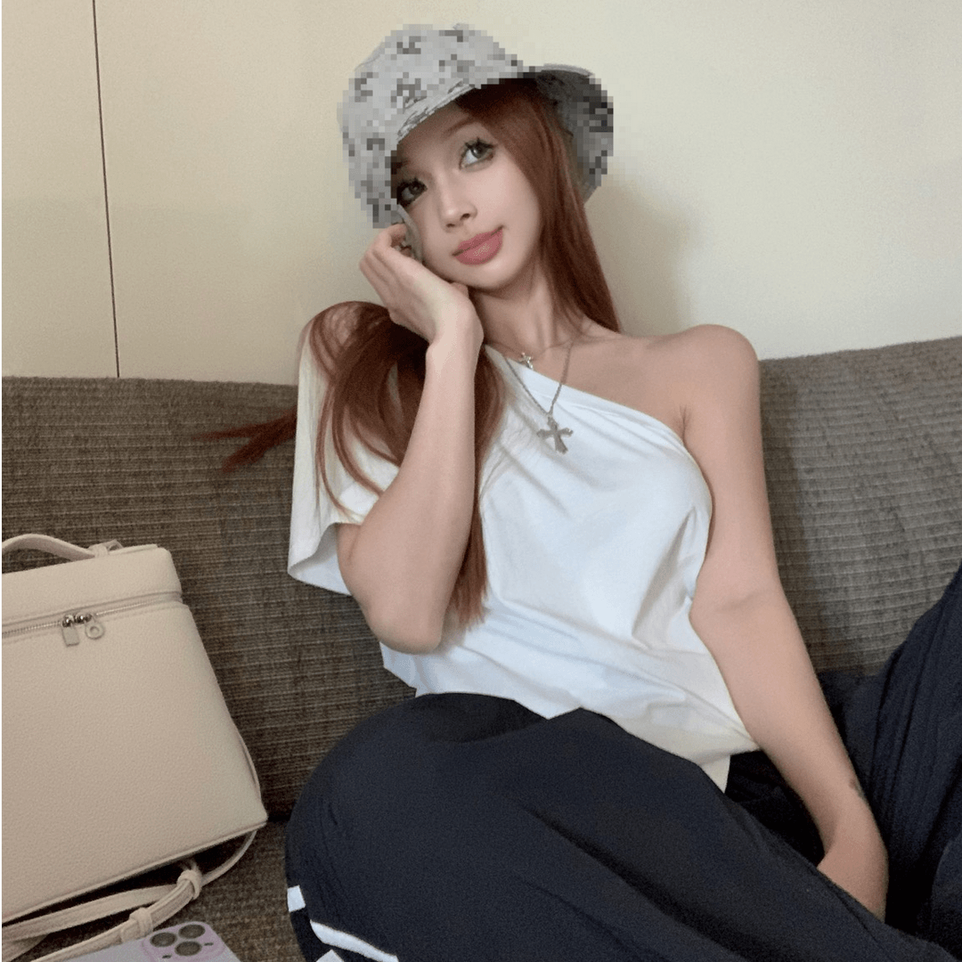 【摩登趣野】时尚辣妹高级感露肩设计感上衣简约宽松显瘦休闲阔腿裤