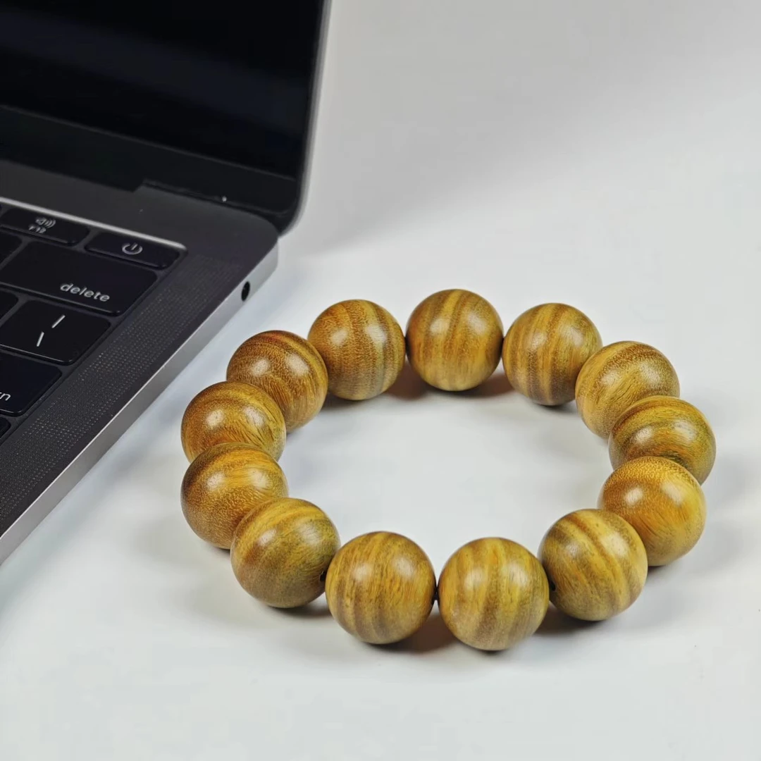 福利款   维腊木阿根廷绿檀水波纹18mm圆珠素圈手串