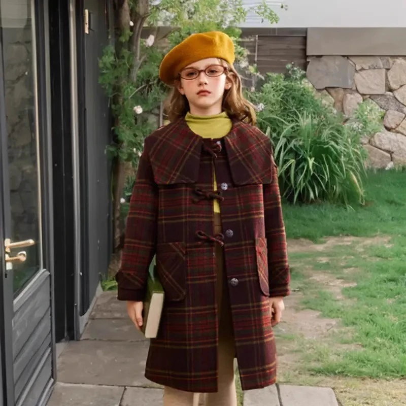 女童大翻领格子毛呢外套秋冬新款洋气中大童夹棉加厚呢子大衣儿童