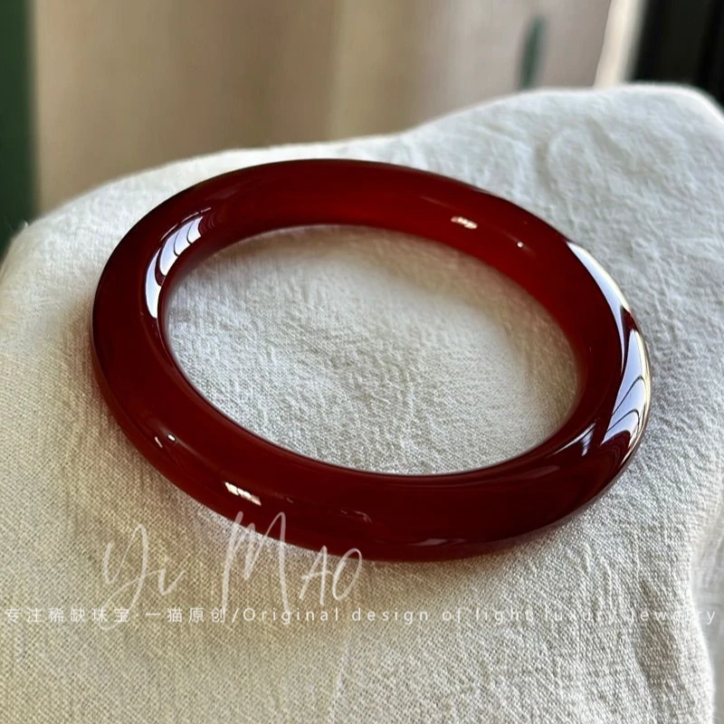 正品A货鸽血红玛瑙玉镯天然冰透玉髓绯红女士首饰礼物多样性发一