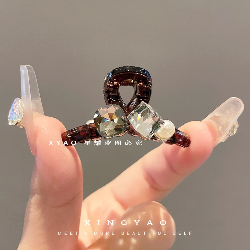 XYAO F410立体设计方钻气质棕色高级感日常气质淑女刘海抓半发抓