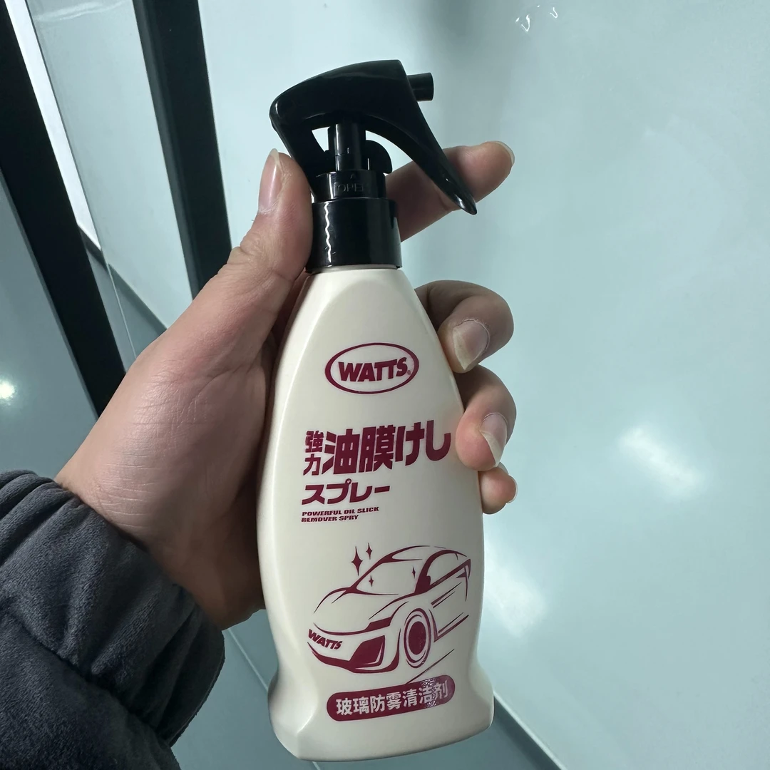 玻璃防雾清洁剂-有效驱雾清洗表面的油膜污渍确保行车视野清晰
