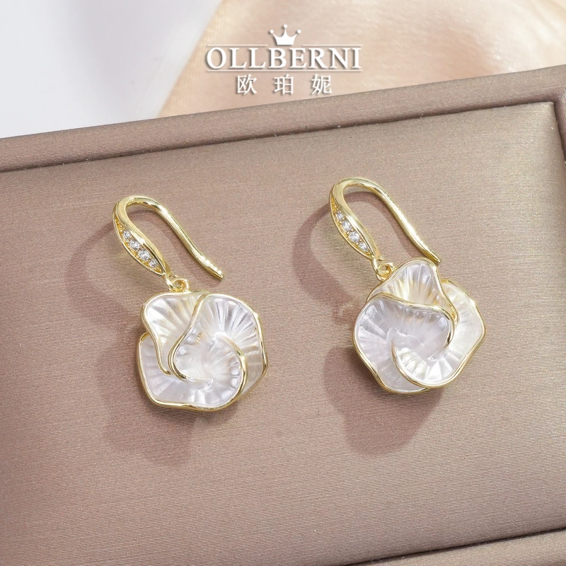 铜合金耳饰 欧珀妮(OLLBERNI)合金 合成立方氧化锆 耳饰女5230