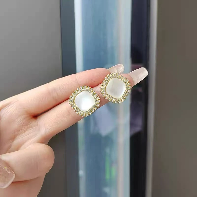 铜合金合成锆石耳饰 轻奢小众气质白色时尚女士耳饰-5485耳钉百搭