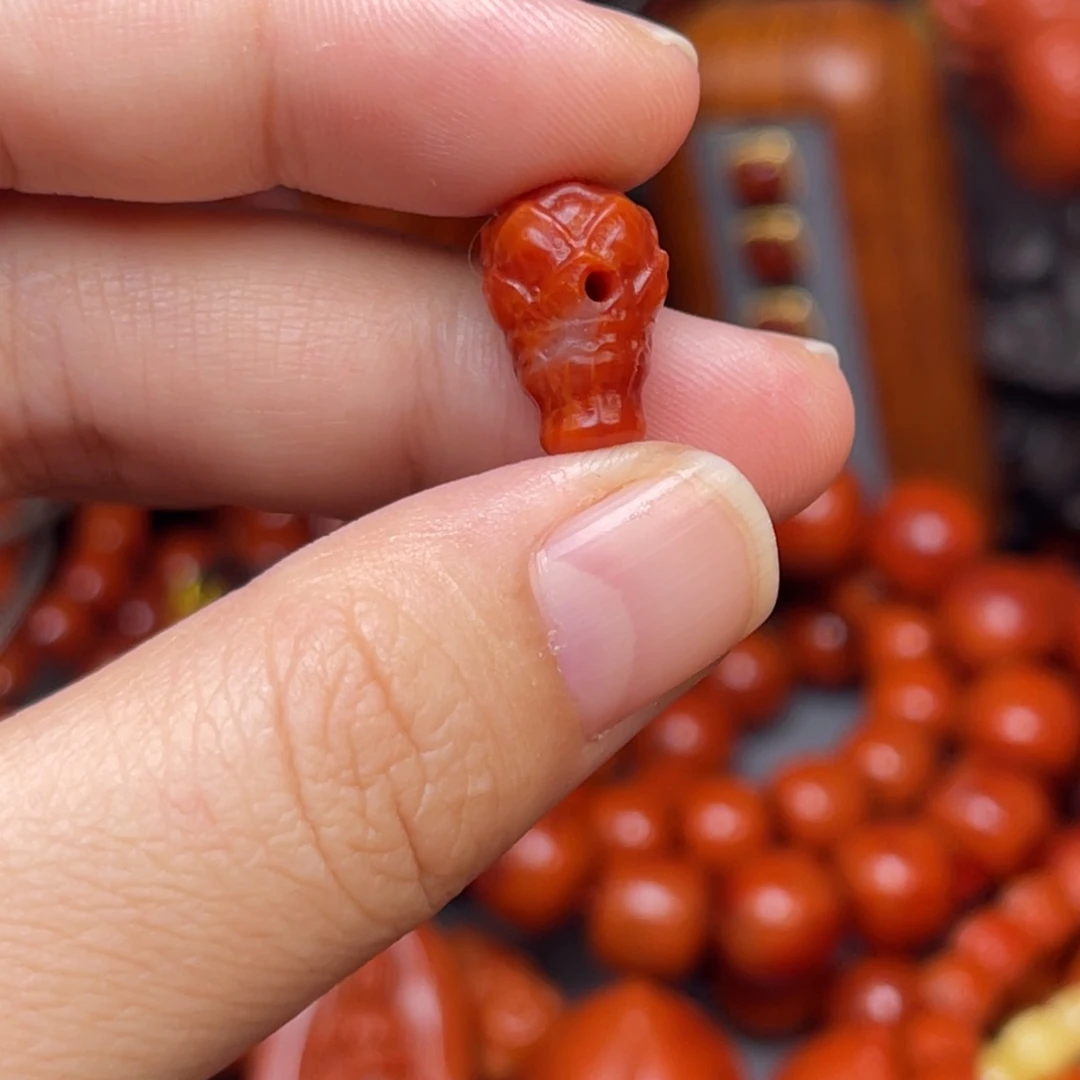 南红玛瑙配饰未镶嵌