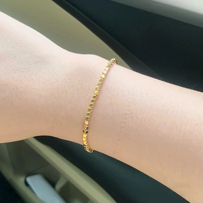 钛钢手链 洗手可戴 轻奢小方糖手链女ins小众设计手串时尚不褪色