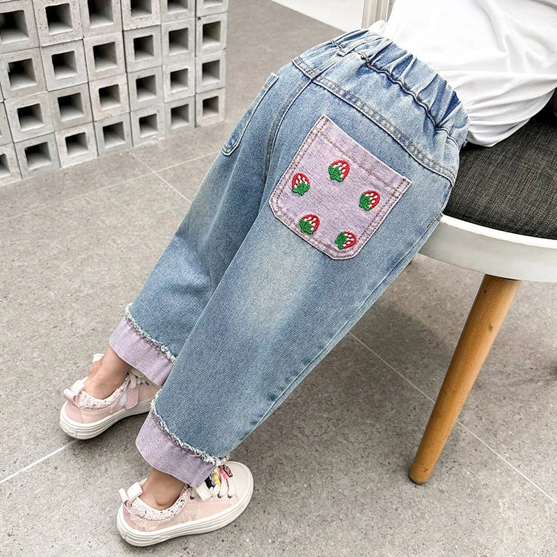 女童洋气宽松牛仔裤春秋季女宝宝新款百搭宽松休闲牛仔裤子