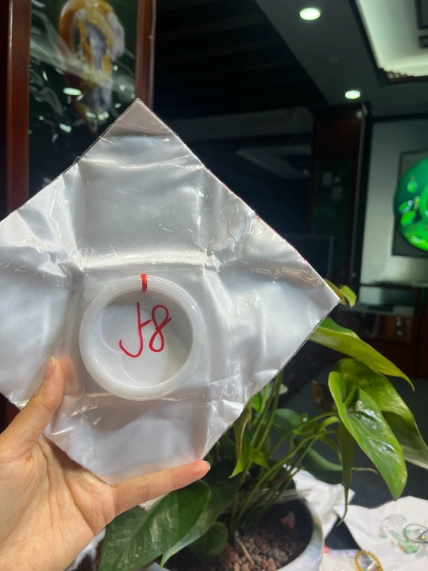 缅甸天然翡翠A货手镯58