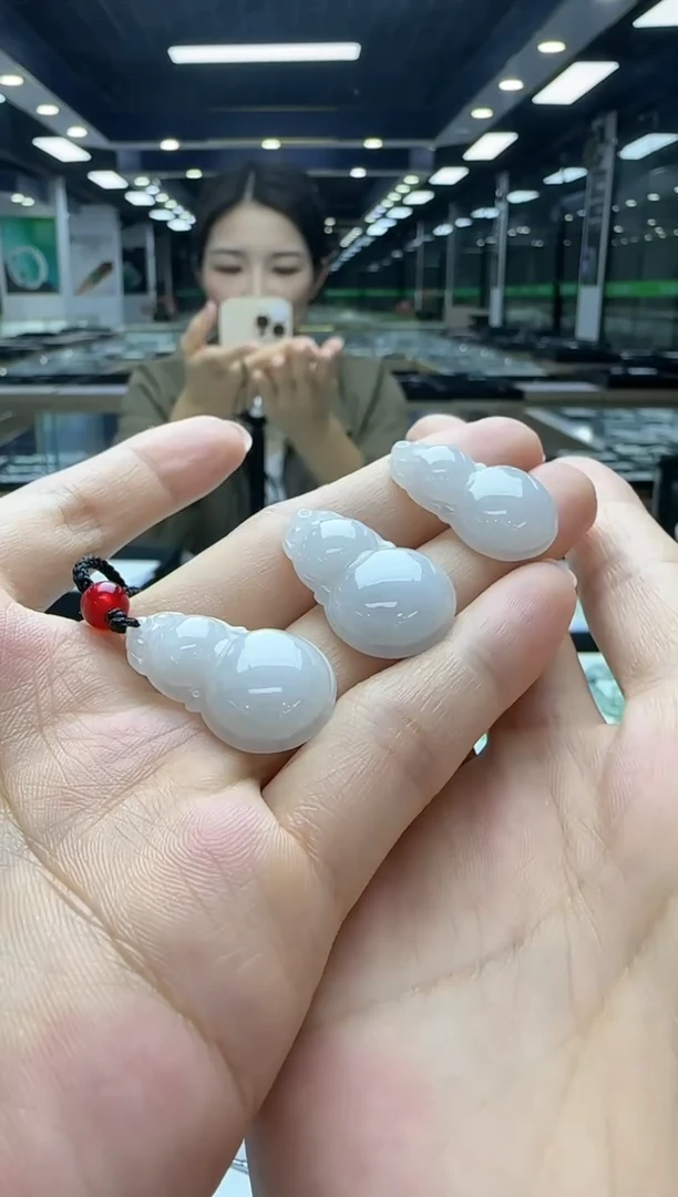 【闪购商品】翡翠颈饰未镶嵌多样性发其一