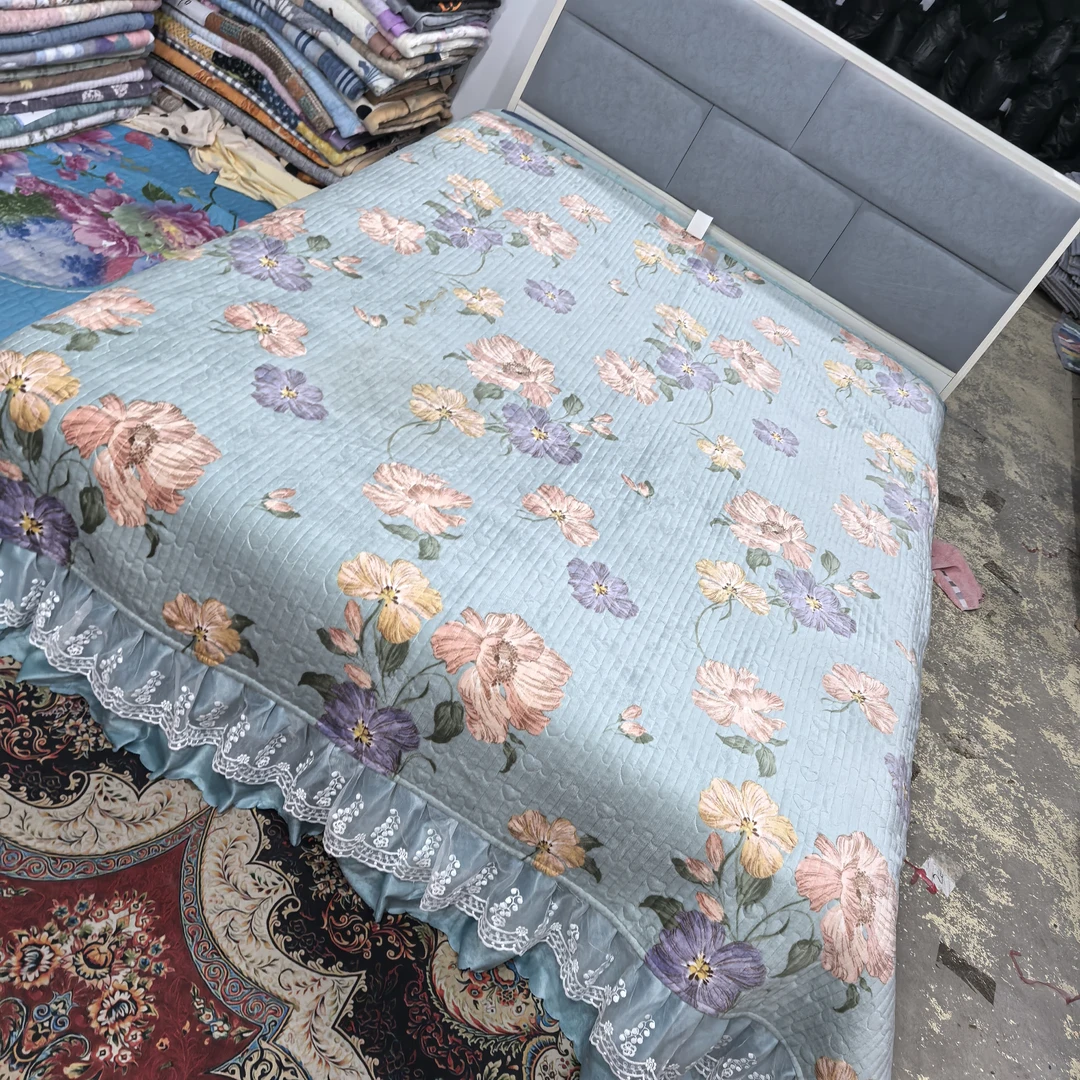 云柔绒大花边床盖（梦繁华）2.5米✕2.5米