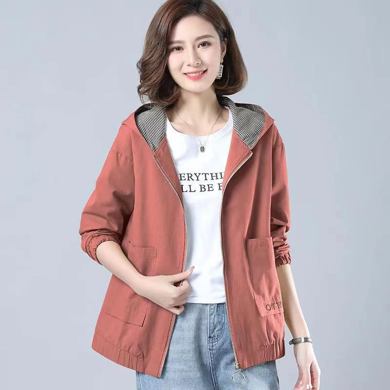 女士短外套女春秋季2025新款气质韩版宽松大码休闲显瘦连帽夹克衫