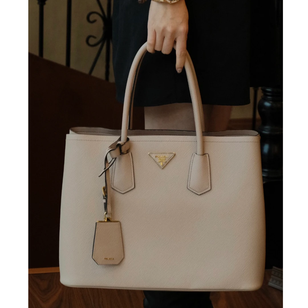 95新 Prada/普拉达 活动新粉P234551141 double bag 肩包