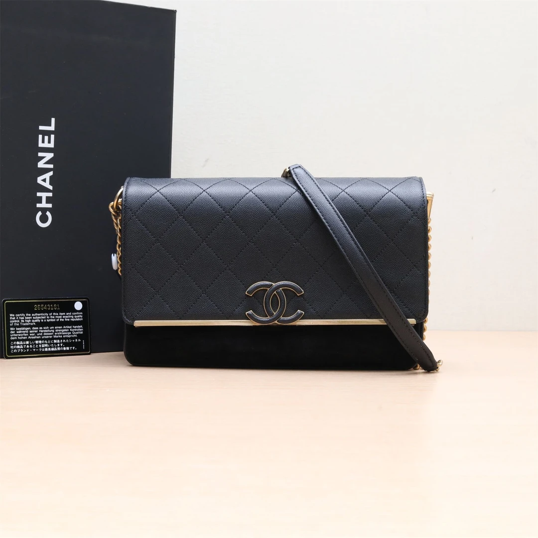 99新 Chanel/香奈儿 新粉黑黑 P234346633季节款 黑色 口盖包