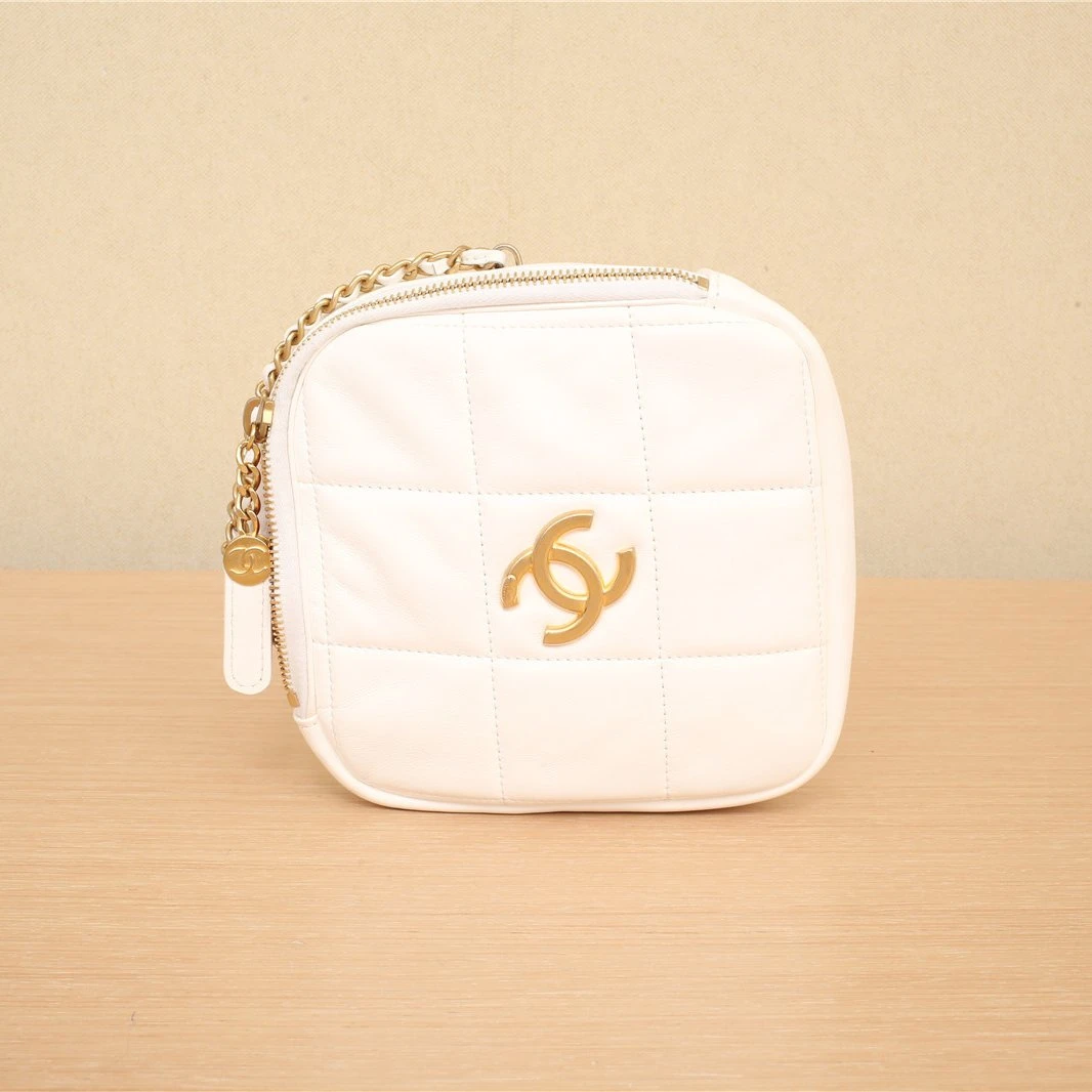 99新 Chanel/香奈儿 活动双双 21B 拉链钻石包 白色 皮革S 30开