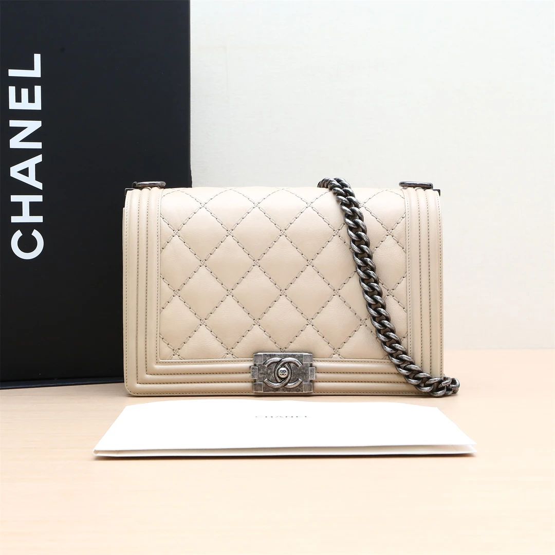 95新 Chanel/香奈儿 小花双双 930895 Leboy 中大号 奶茶色 18开