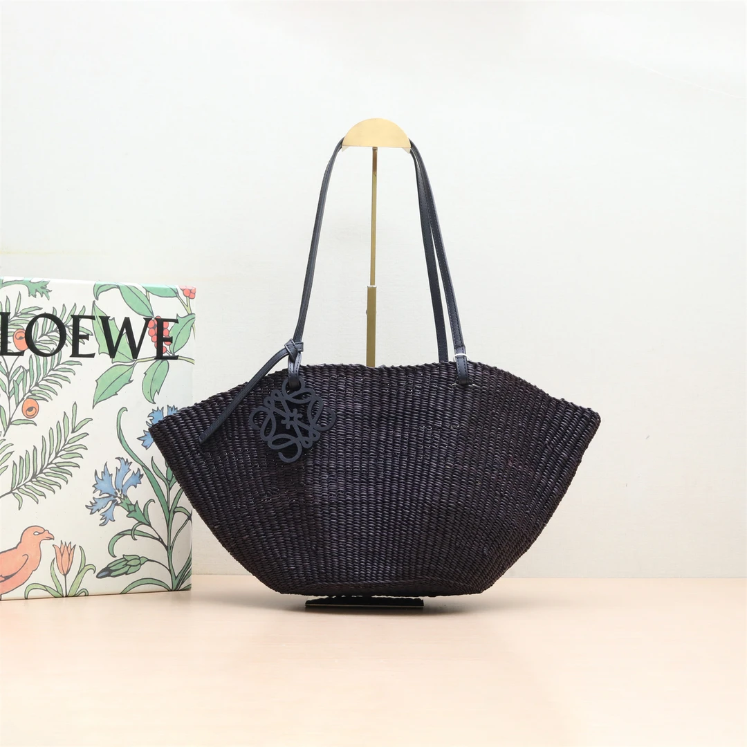 95新 LOEWE/罗意威 829510Shell basket 半月贝壳 菜篮子 黑色