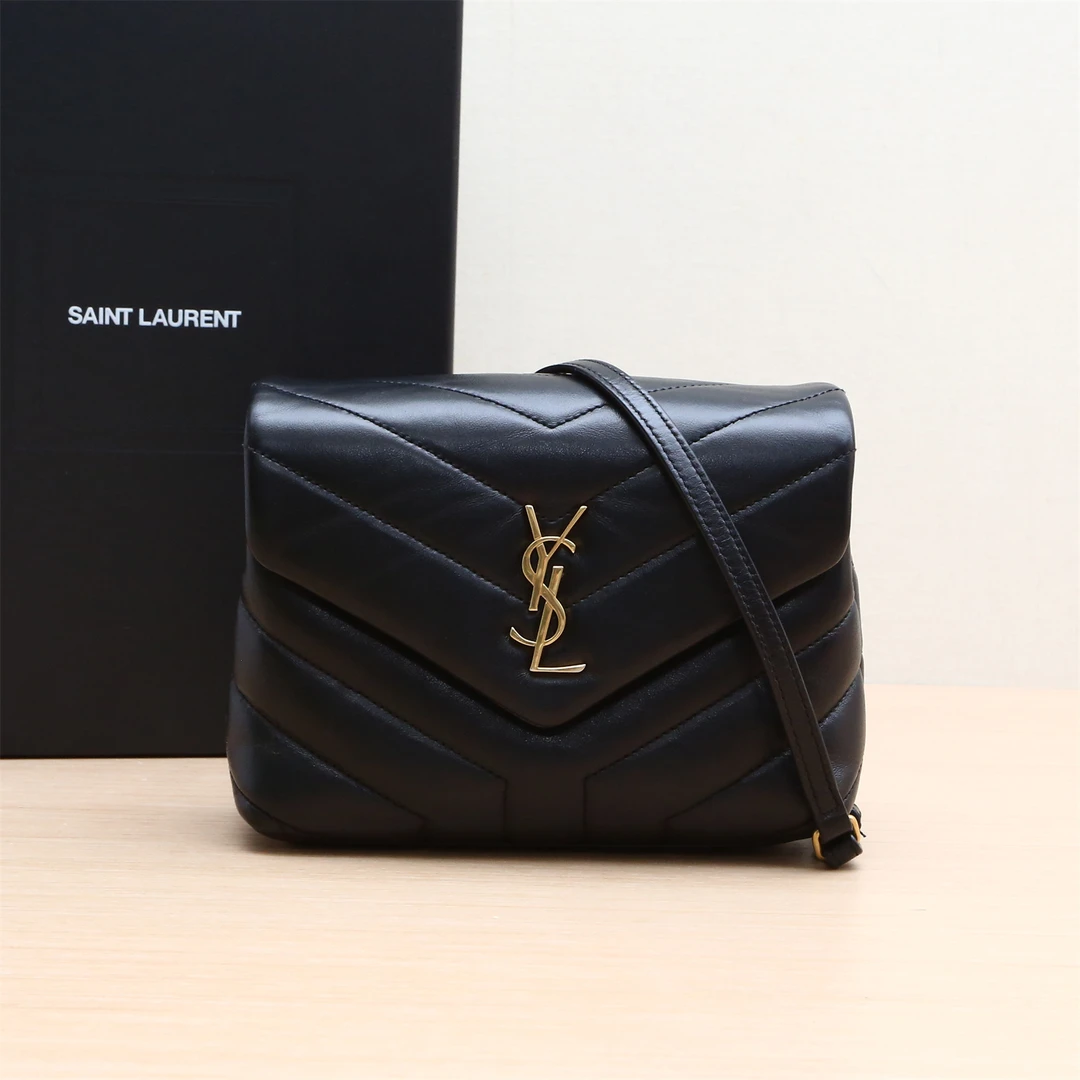 95新 YSL/圣罗兰 小花双双 140646 LOULOU Mini Y缝 黑色 单肩包