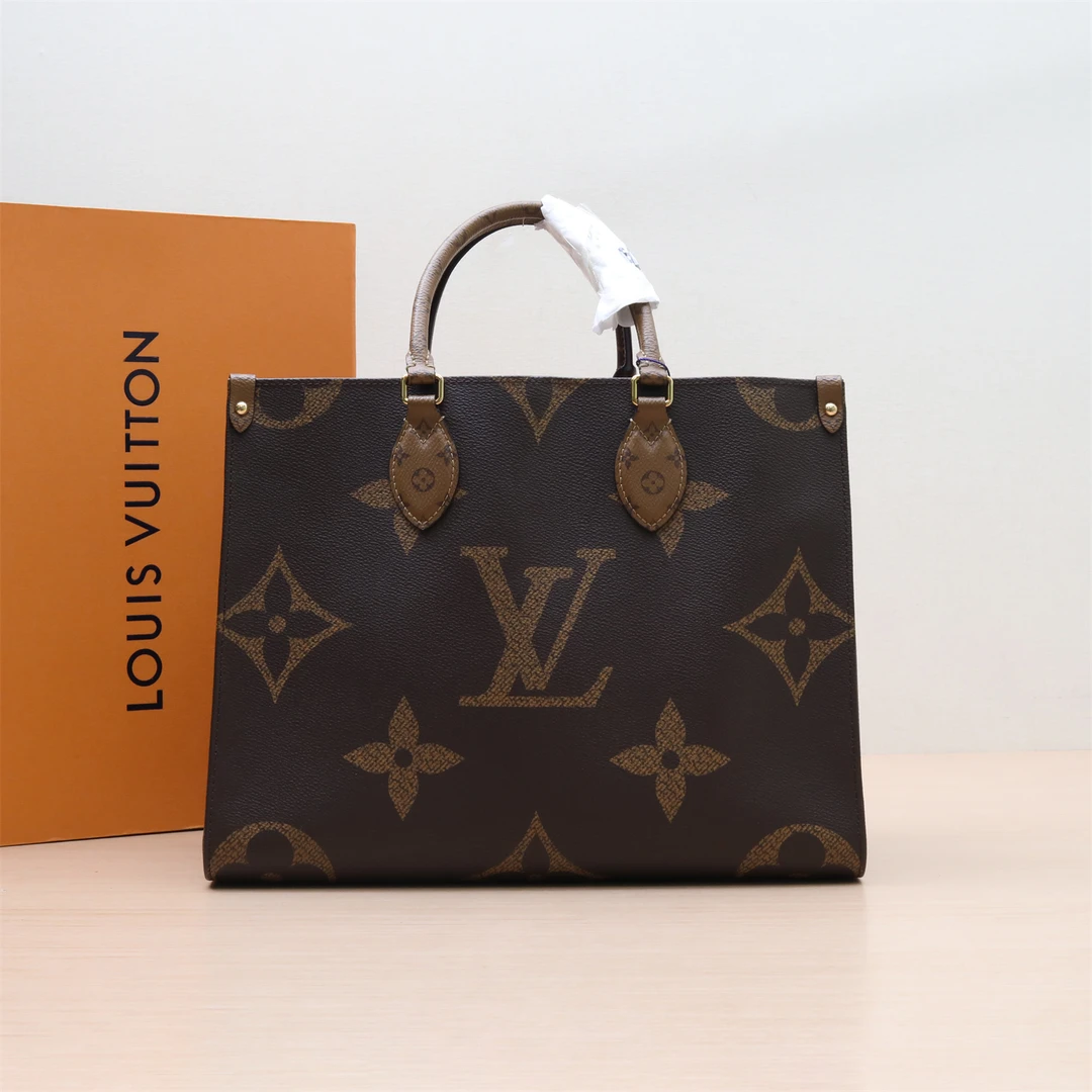 95新 LouisVuitton/路易威登 活动黑黑193854Onthego 中号 单肩包