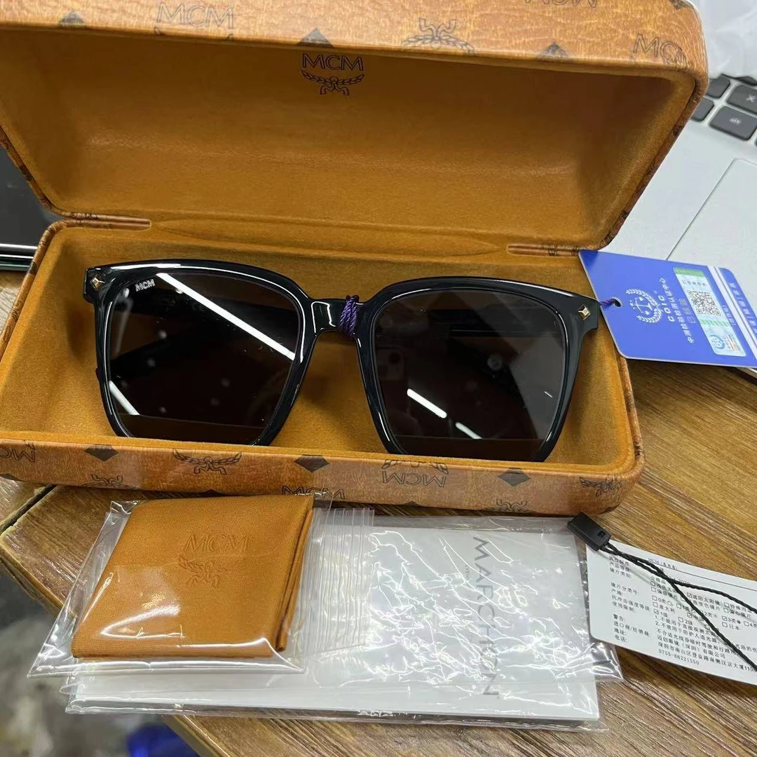 全新未使用 MCM 黑黑精选 P234347703MCM墨镜