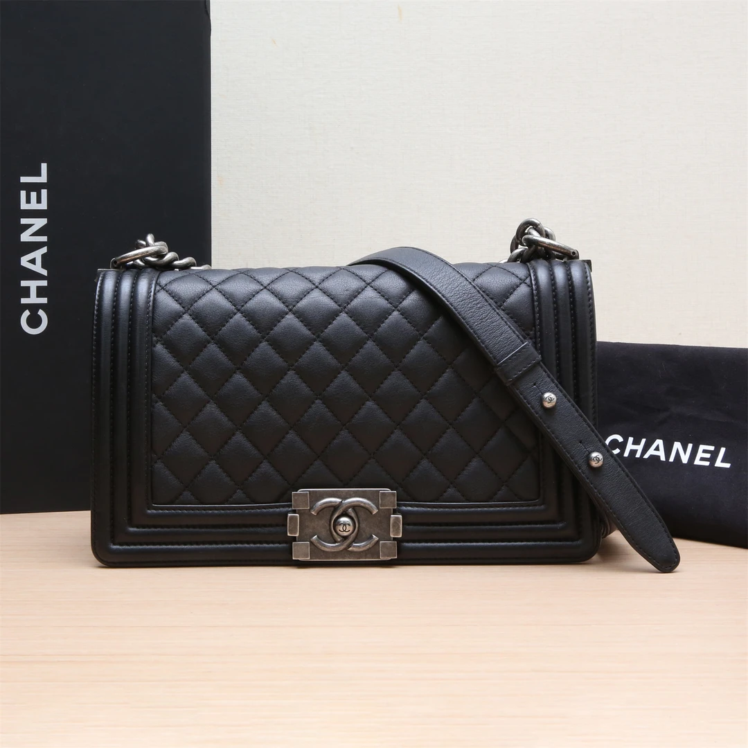 95新 Chanel/香奈儿 活动黑黑 305918 Leboy 中号 26开 银扣