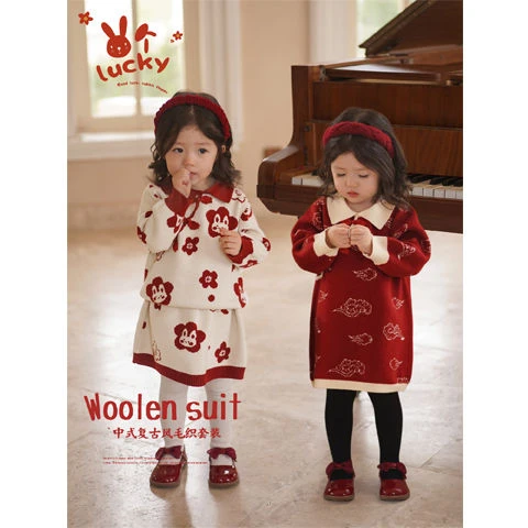 【清仓特价】宝宝新年针织连衣裙女2023秋冬洋气红色裙子复古拜年