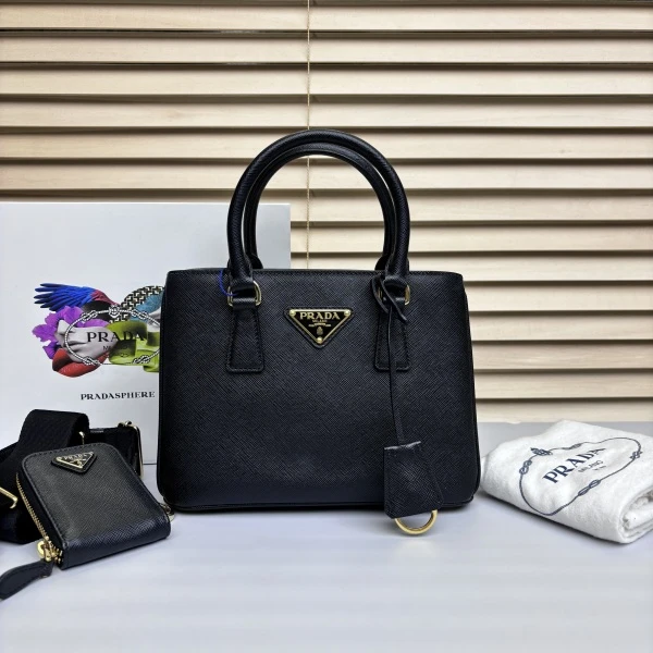 95新/普拉达/包包/241102IQ0017/C13346743988