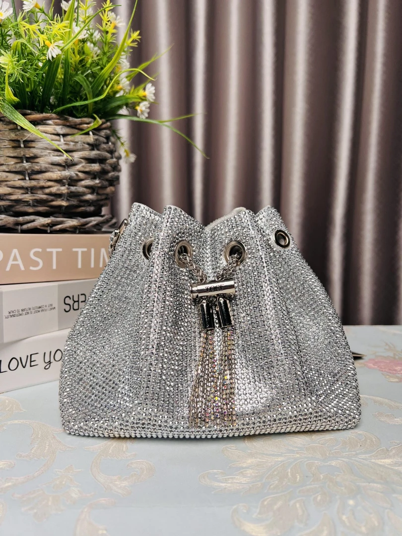新款气质时尚百搭名媛满钻宴会镶钻晚宴包女士重工优雅带钻斜挎包