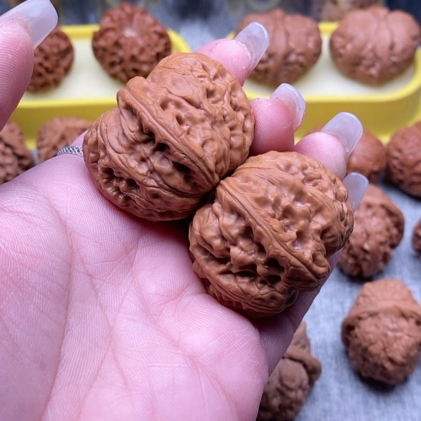 【闪购商品】文玩核桃吊坠难**涂42平谷元宝