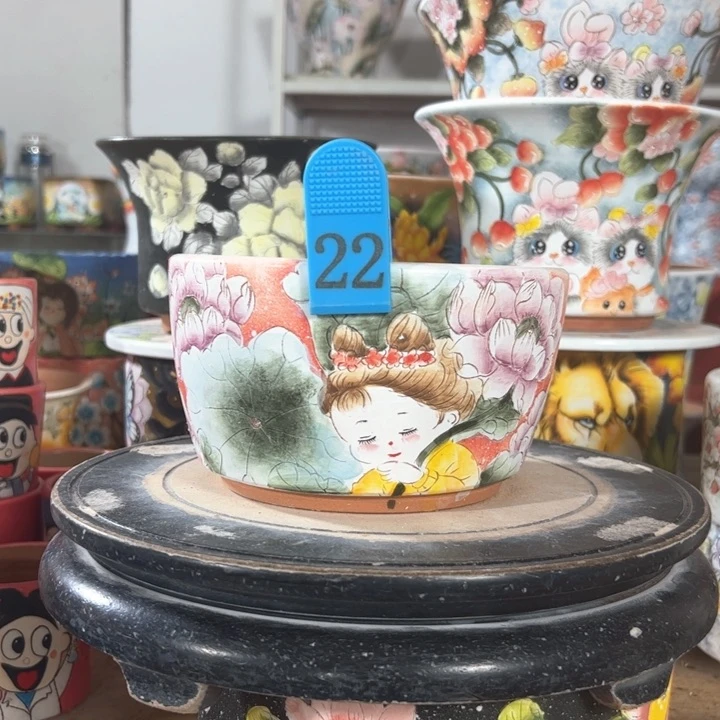 景德镇市昌江区手绘花盆