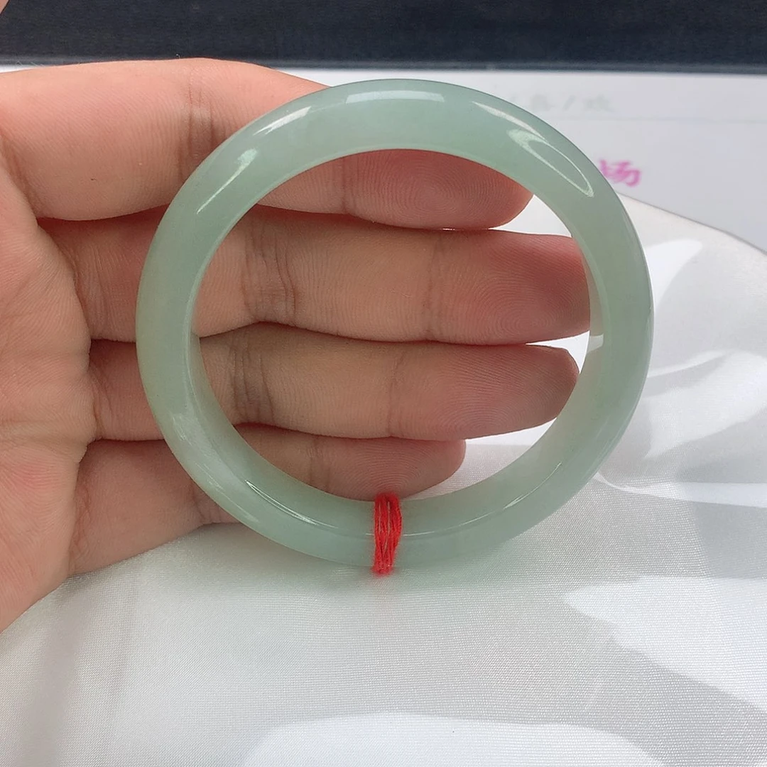 翡翠手镯未镶嵌269号