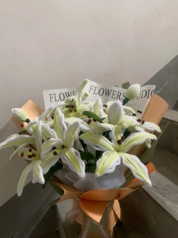 扭扭棒百合花花束成品（可定制）