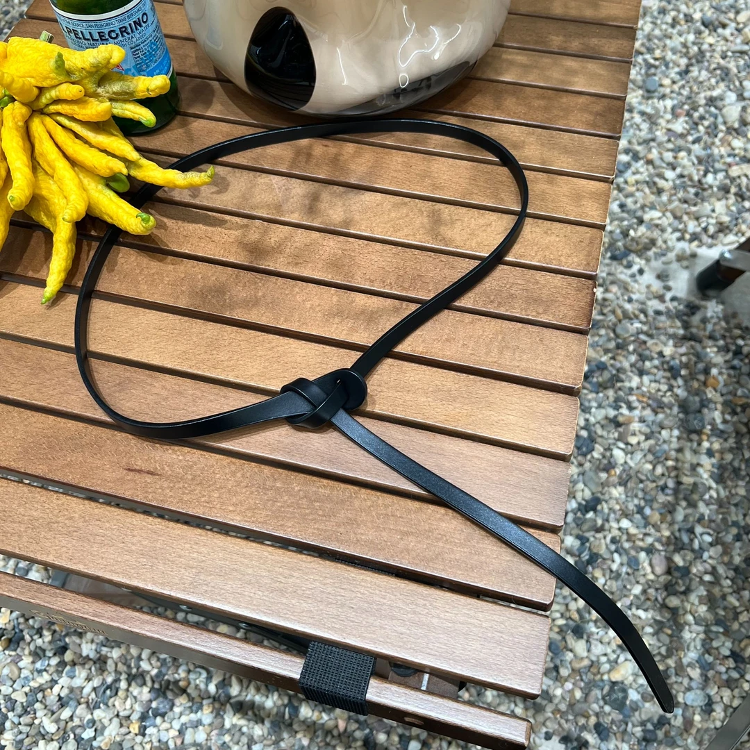 法式优雅细腰带牛皮装饰简约百搭西装配连衣裙子收腰打结皮带女