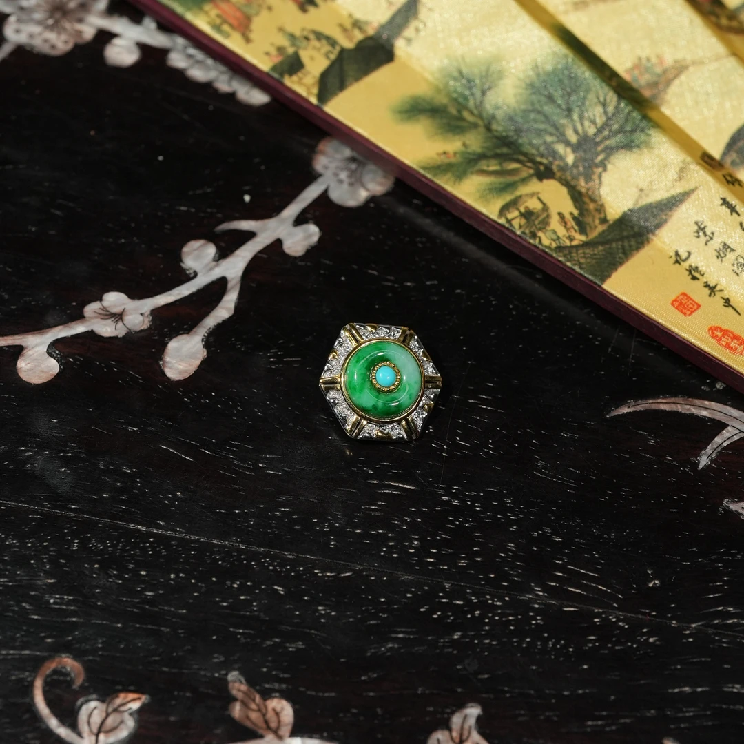 12.12香港王老板-翡翠镶嵌吊坠8s14