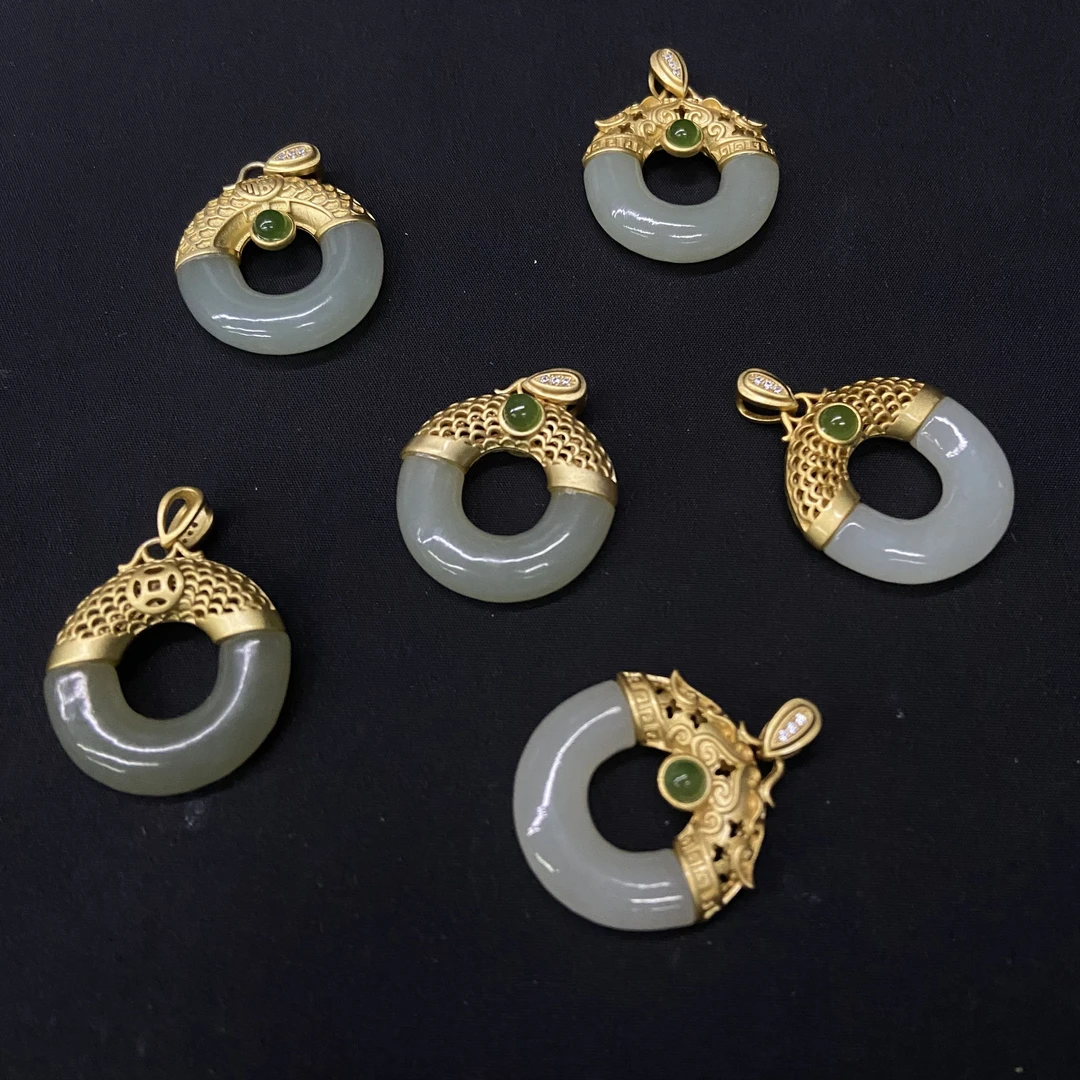 【618大促】6.29香港王老板-ydy090和田玉镶嵌吊坠m72多样性发一