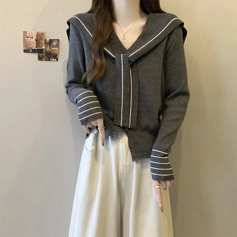 大码V领长袖针织衫女春秋新款微胖mm遮肉显瘦法式洋气海军领上衣