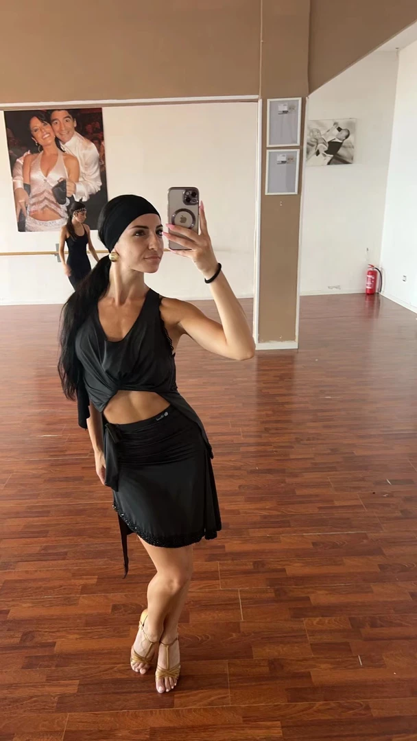 ANNA同款黑色带钻半裙 性感拉丁舞练功服女不规则半裙