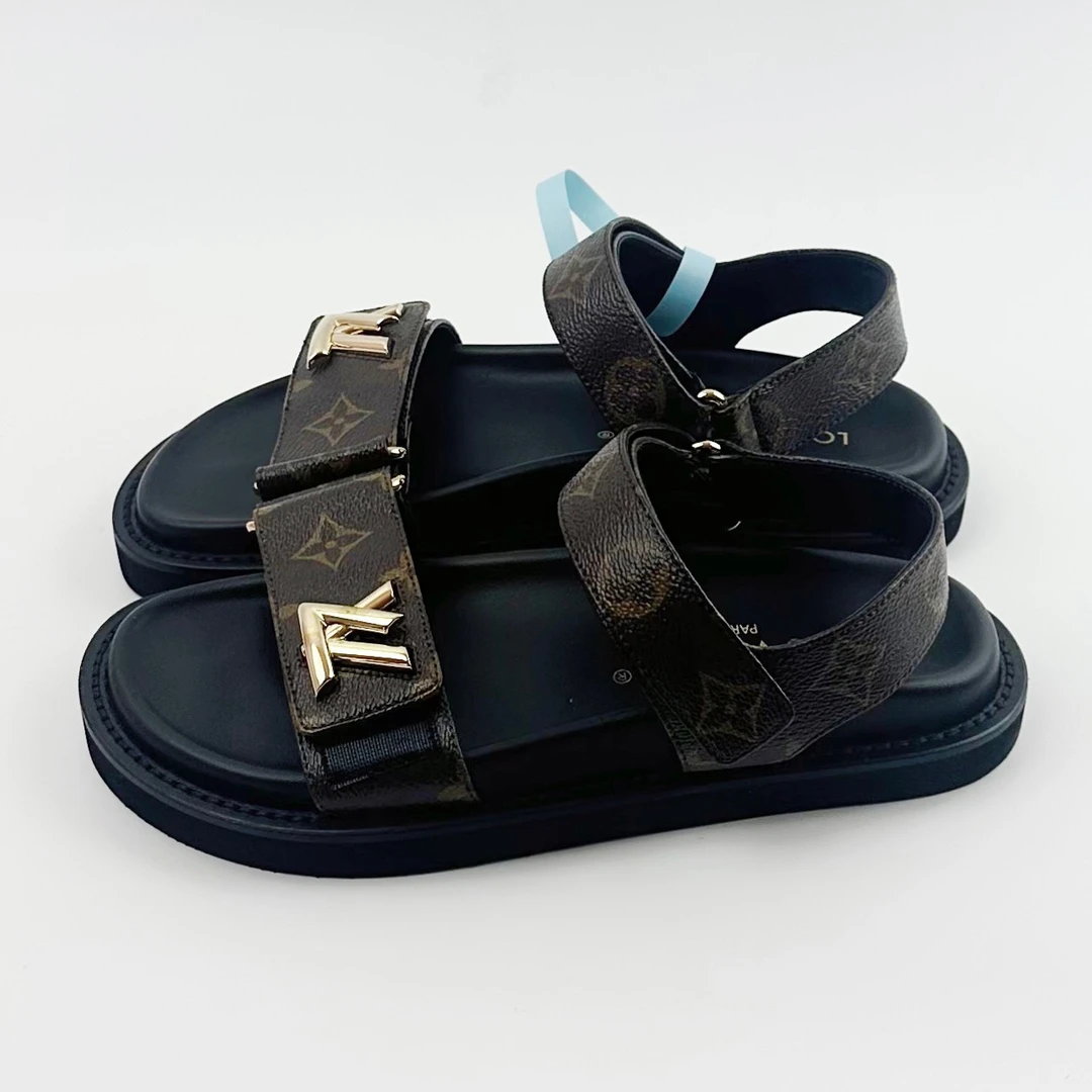 99新 LouisVuitton/路易威登 36码 老花凉鞋 lm1874