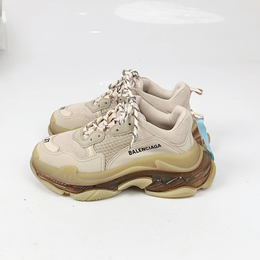 37码 巴黎世家 焦糖色老爹鞋 99新 lm601