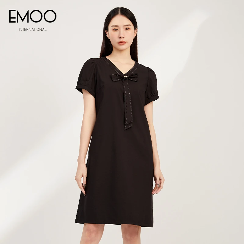 EMOO/杨门女装连衣裙短袖黑色气质夏季修身中长裙V领E23L023520