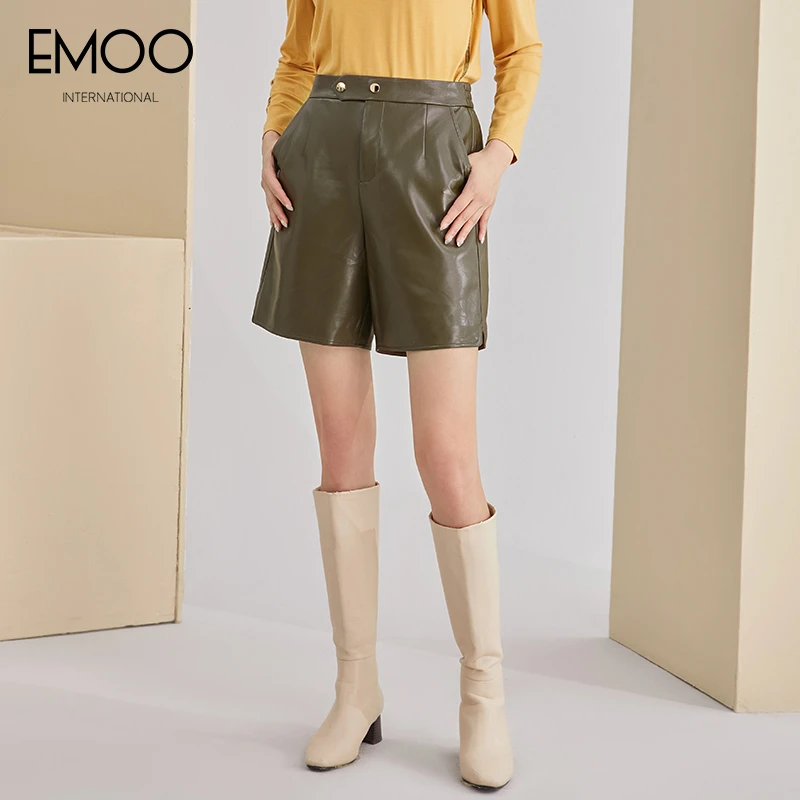 EMOO/杨门秋新款军绿色PU短裤高腰直筒显瘦简约百搭E32B115495