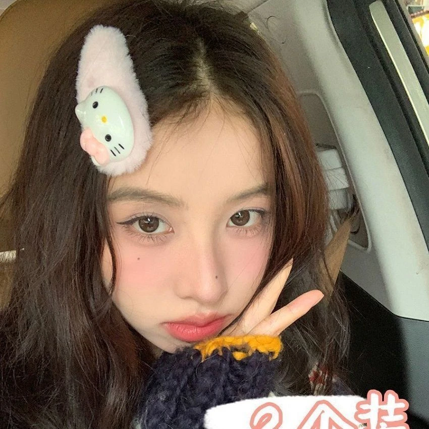 秋冬甜美可爱毛绒绒kitty发夹侧边夹显脸小卡通韩系新款发饰答谙